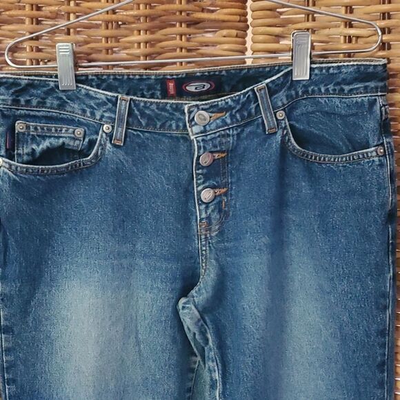 Bongo Low Rise Boot Cut Jeans 11 - Picture 2 of 11